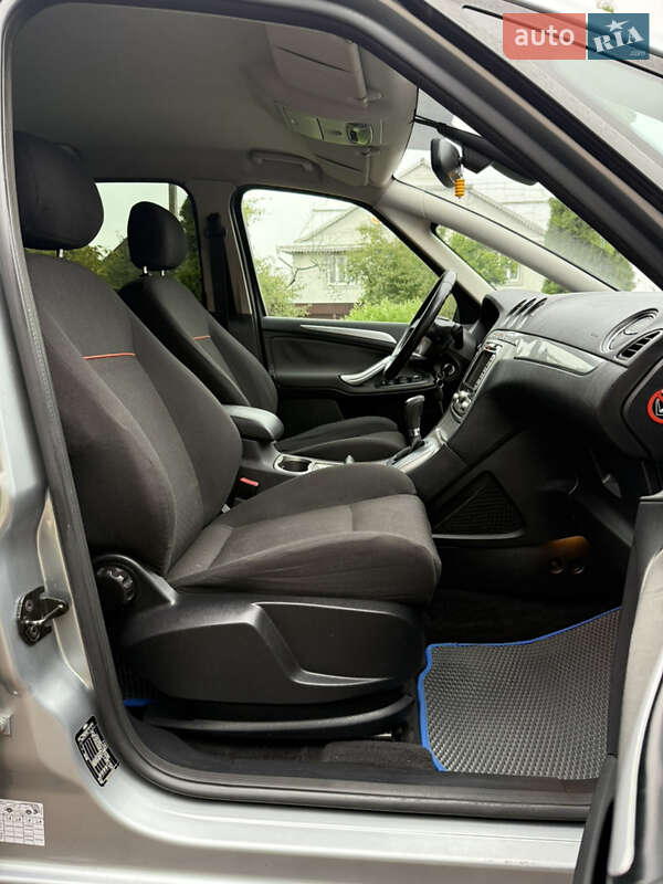 Мінівен Ford S-Max 2007 в Косові