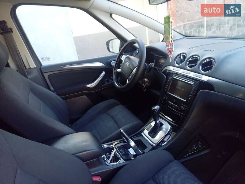 Минивэн Ford S-Max 2014 в Одессе