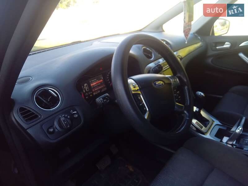 Минивэн Ford S-Max 2014 в Одессе