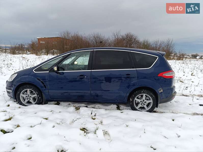Минивэн Ford S-Max 2010 в Щирце