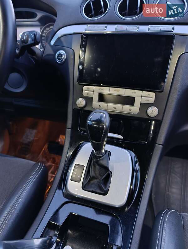 Минивэн Ford S-Max 2010 в Щирце