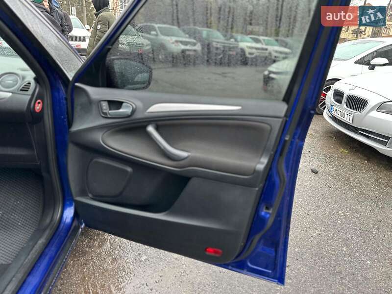 Минивэн Ford S-Max 2013 в Виннице