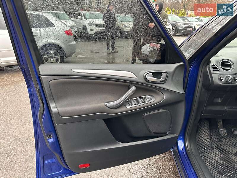 Минивэн Ford S-Max 2013 в Виннице