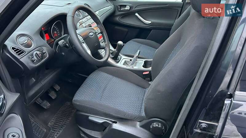 Минивэн Ford S-Max 2006 в Киеве