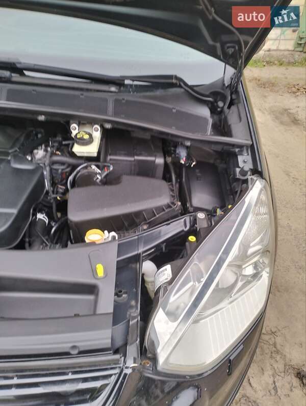 Минивэн Ford S-Max 2012 в Киеве фото 7 Минивэн Ford S-Max 2012 в Киеве