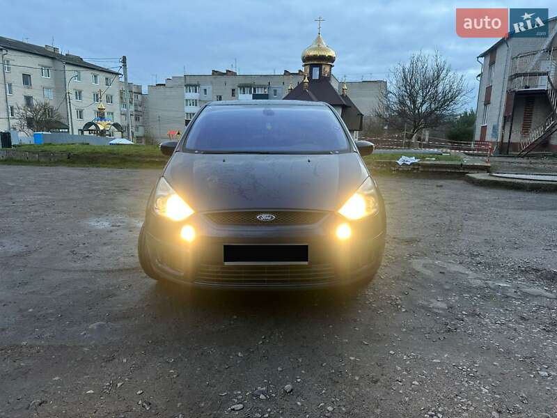 Ford S-Max 2009
