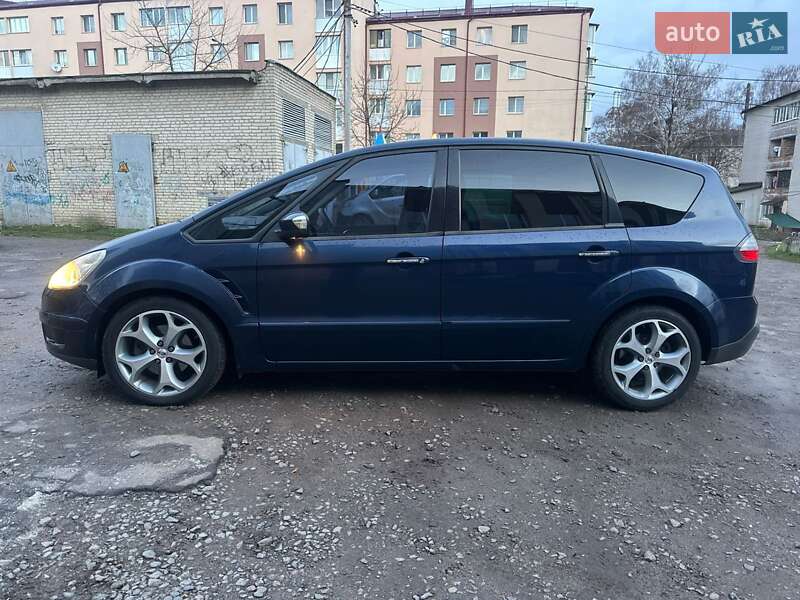 Минивэн Ford S-Max 2009 в Луцке