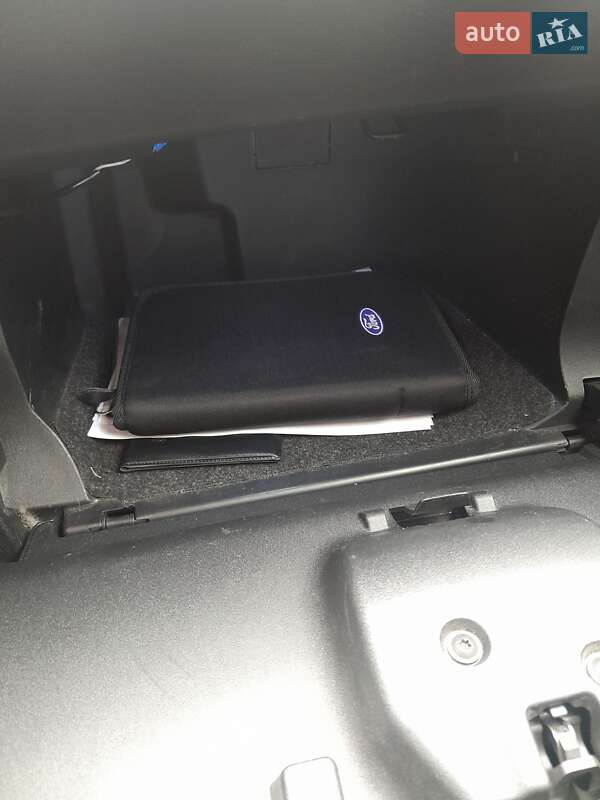 Минивэн Ford S-Max 2006 в Долине