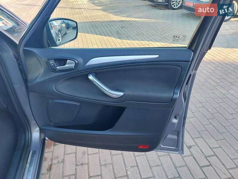 Минивэн Ford S-Max 2012 в Ивано-Франковске