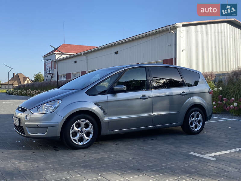 Минивэн Ford S-Max 2008 в Луцке