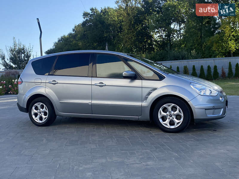 Минивэн Ford S-Max 2008 в Луцке