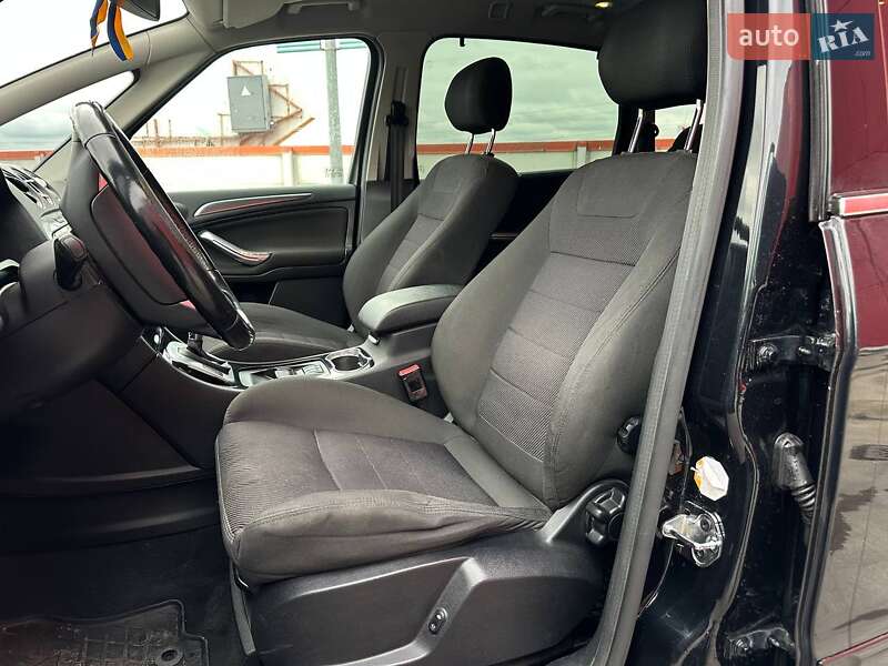 Минивэн Ford S-Max 2013 в Киеве