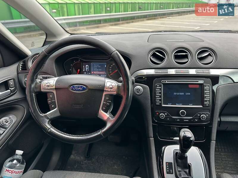 Минивэн Ford S-Max 2013 в Киеве