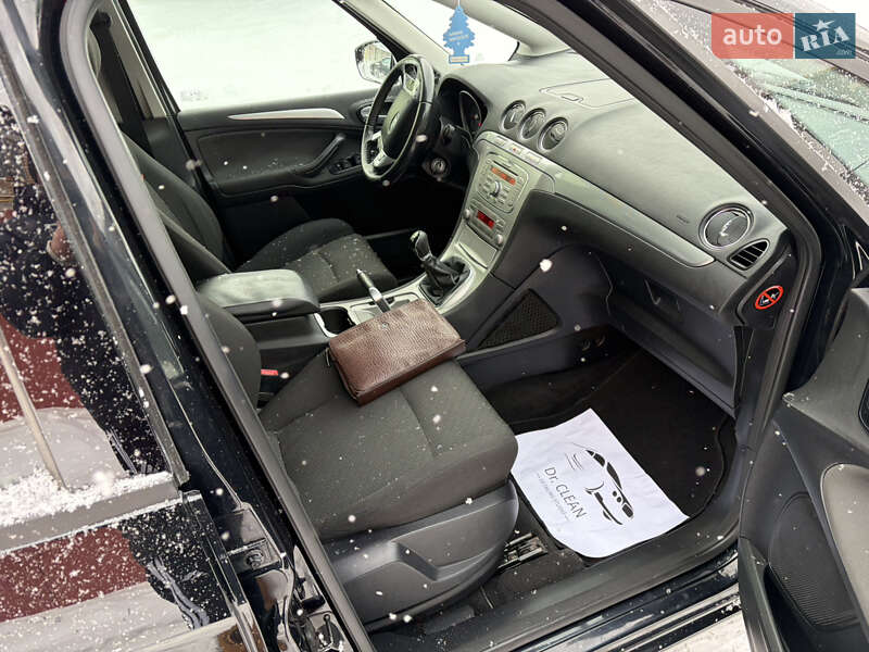 Мінівен Ford S-Max 2008 в Луцьку