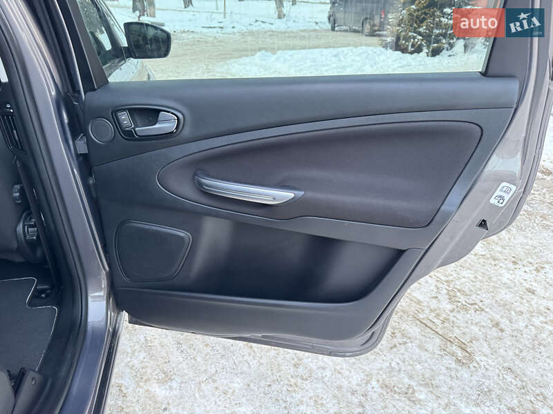 Минивэн Ford S-Max 2014 в Коломые