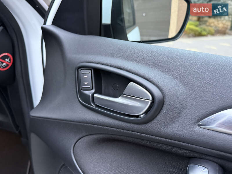 Минивэн Ford S-Max 2013 в Тернополе фото 82 Минивэн Ford S-Max 2013 в Тернополе