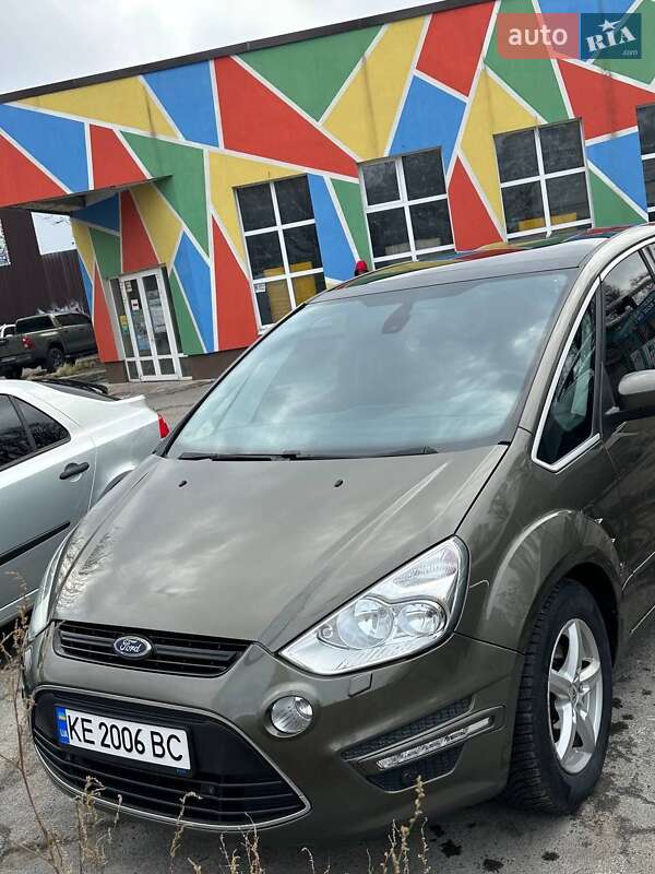 Ford S-Max 2010