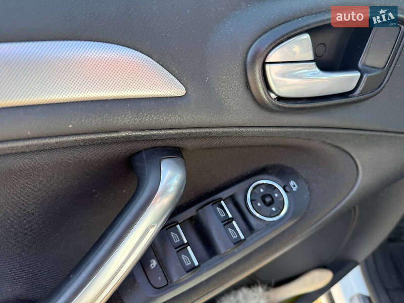 Минивэн Ford S-Max 2013 в Коломые