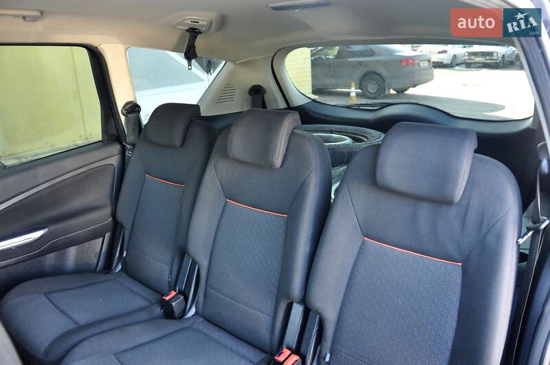 Минивэн Ford S-Max 2009 в Львове