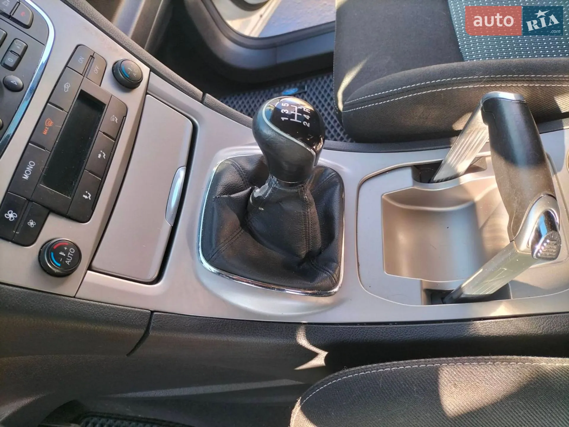 2010 Ford S-MAX - мініатюра 4