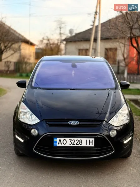 Ford S-Max 2011
