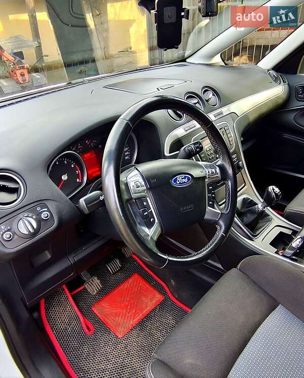 Мінівен Ford S-Max 2011 в Черкасах
