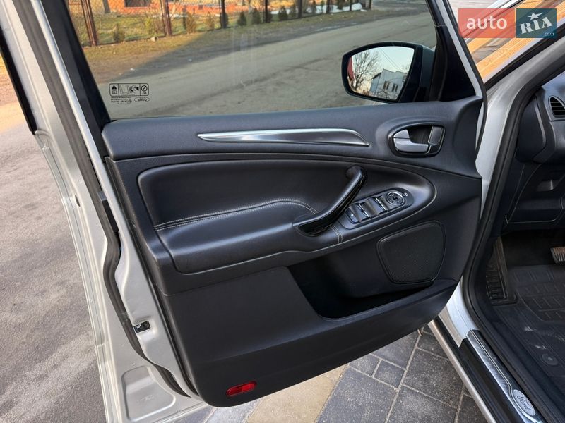 Мінівен Ford S-Max 2013 в Ковелі