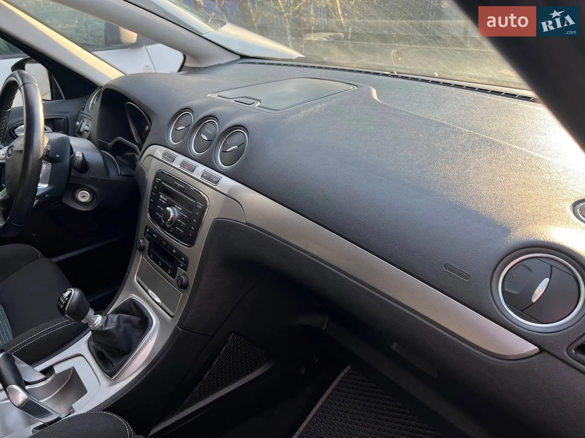 Ford S-Max 2011 VIN WF0SXXGBWSBE04989 фото оголошення 30 з 112