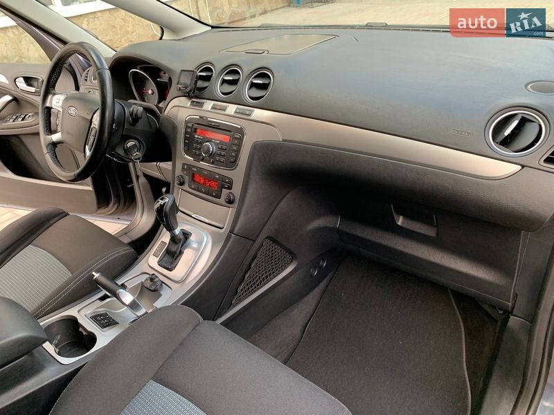 Минивэн Ford S-Max 2011 в Сумах