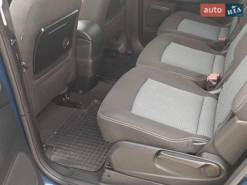 Минивэн Ford S-Max 2013 в Городке