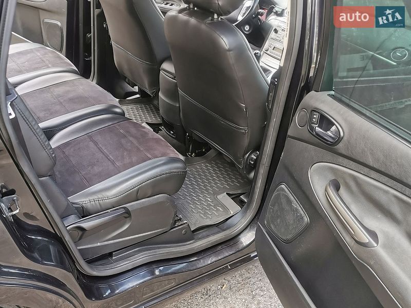 Минивэн Ford S-Max 2006 в Хмельнике