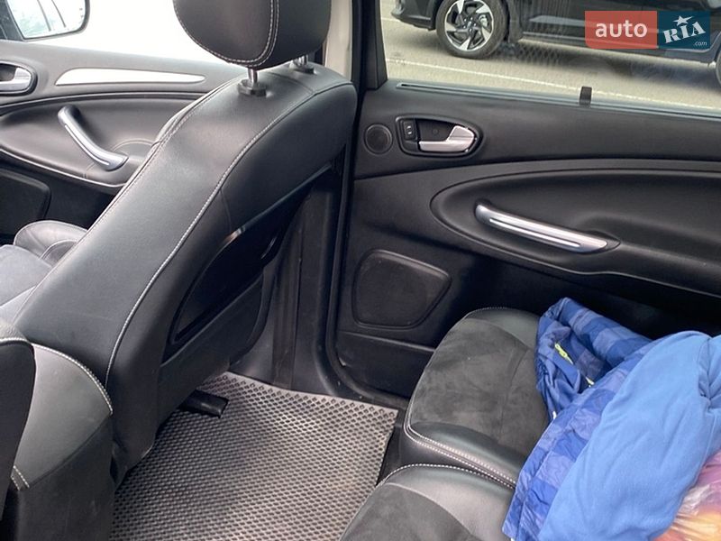 Мінівен Ford S-Max 2014 в Южному