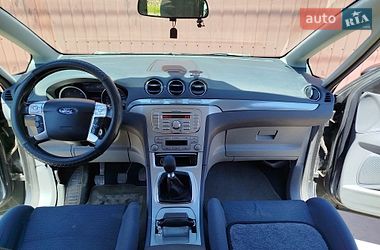 Минивэн Ford S-Max 2008 в Черноморске