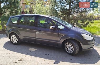 Минивэн Ford S-Max 2008 в Черноморске
