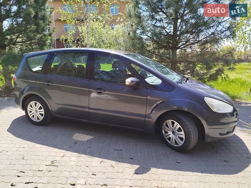Минивэн Ford S-Max 2008 в Черноморске
