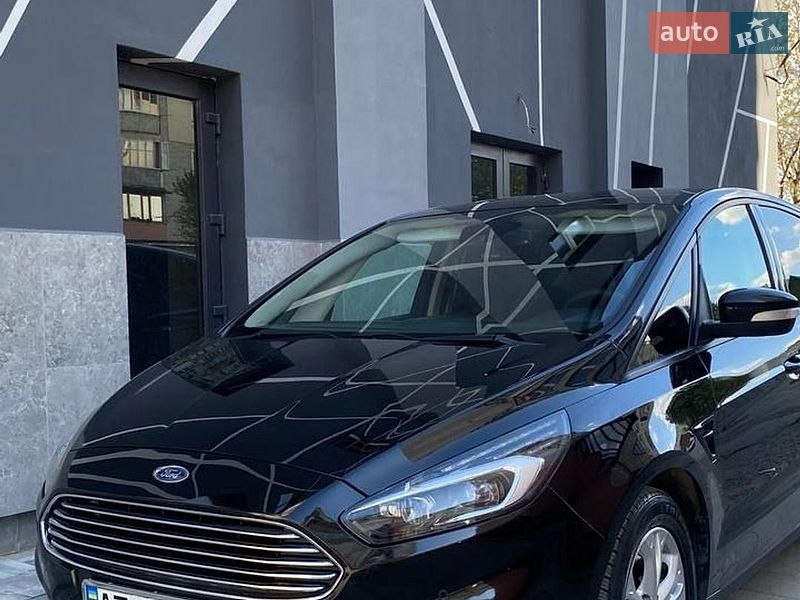 Мінівен Ford S-Max 2015 в Калуші