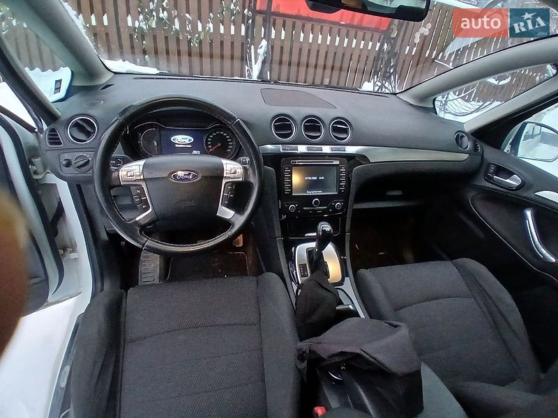 Минивэн Ford S-Max 2013 в Обухове