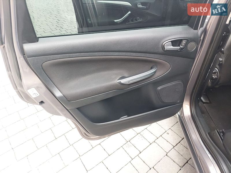 Минивэн Ford S-Max 2012 в Ивано-Франковске