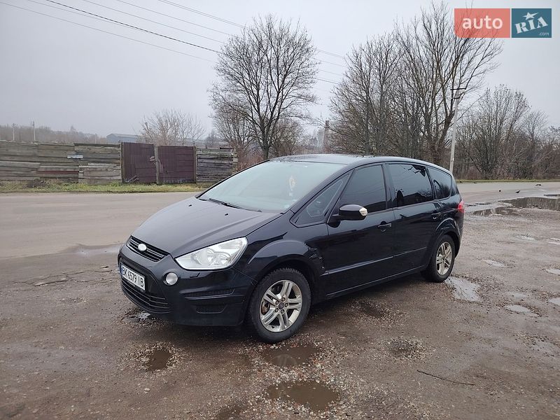 Ford S-Max 2010