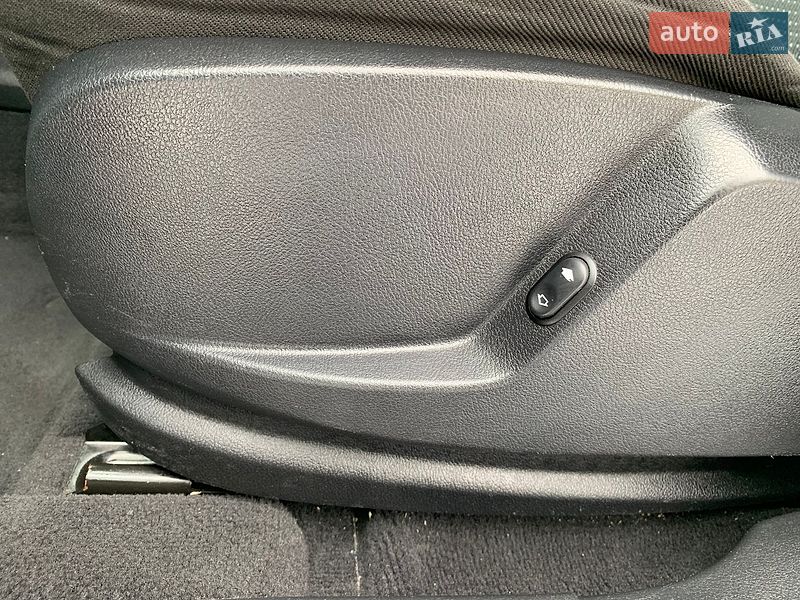Минивэн Ford S-Max 2011 в Сумах