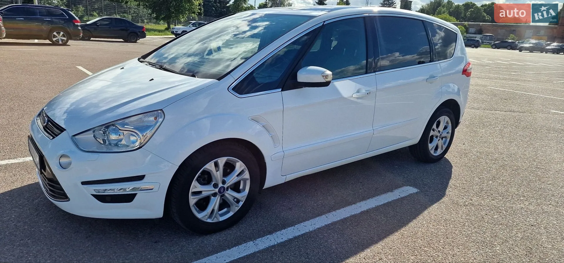 Ford S-Max 2014 VIN WF0SXXGBWSEB00652 фото оголошення 4 з 38