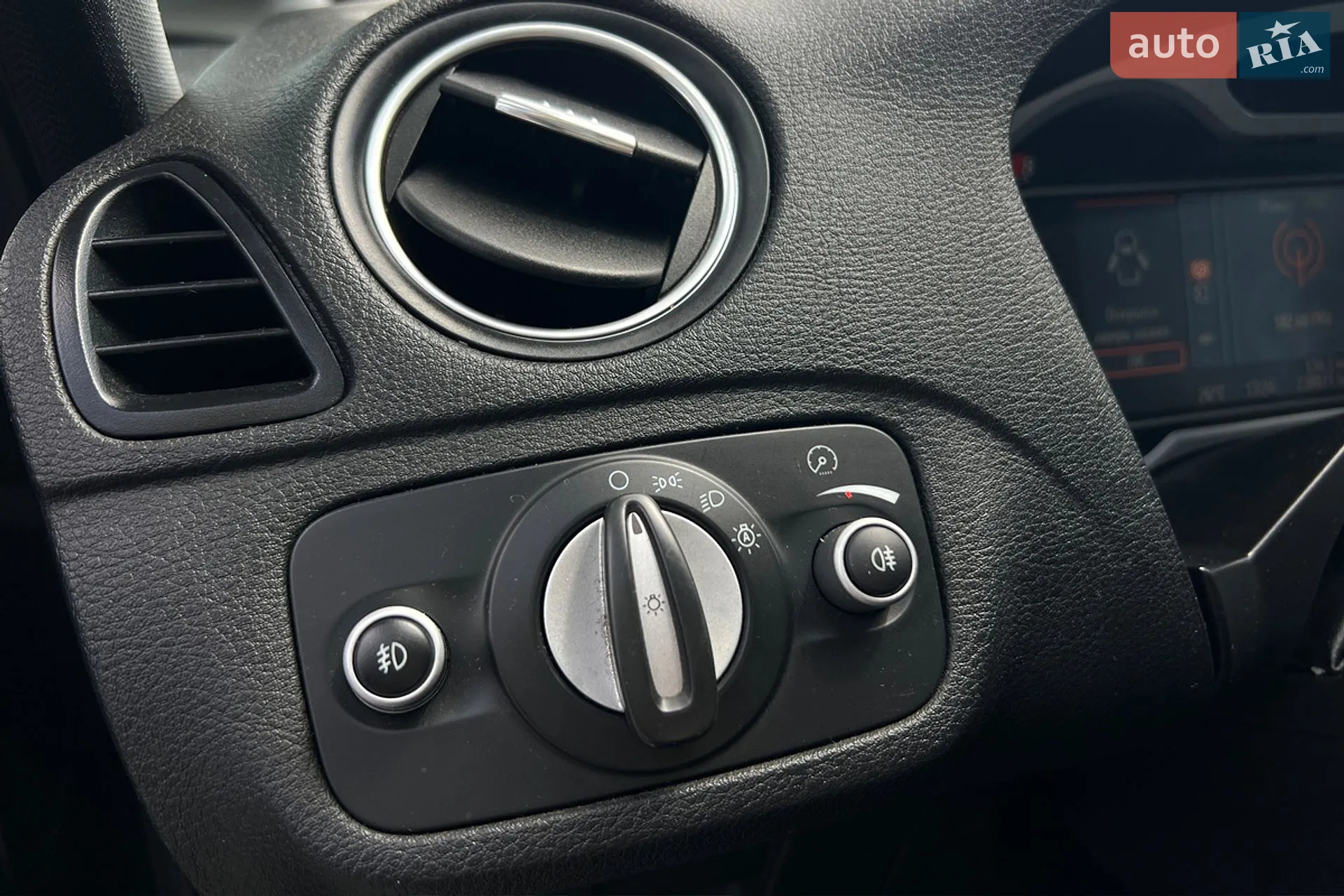 2011 Ford S-MAX - мініатюра 19