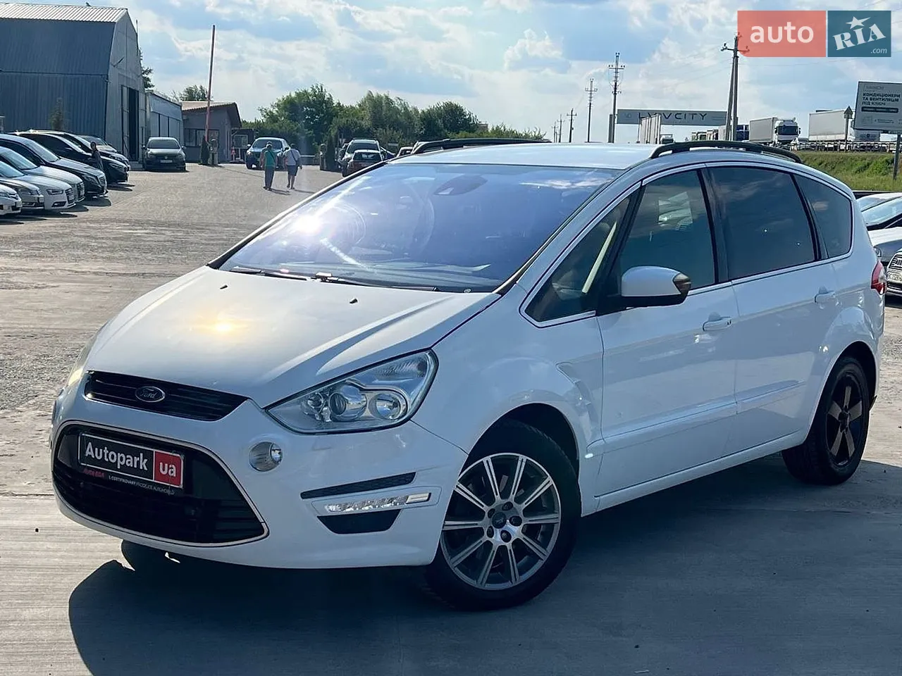 2013 Ford S-MAX - мініатюра 150