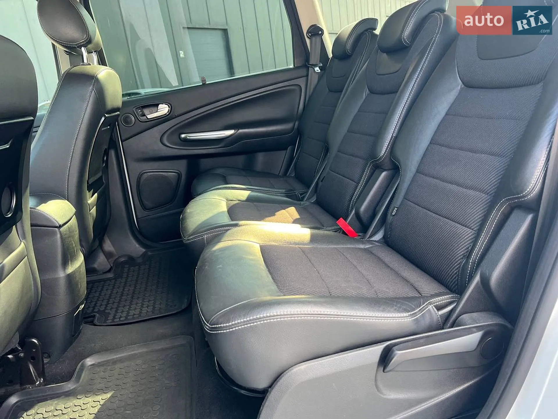 2012 Ford S-MAX - мініатюра 38