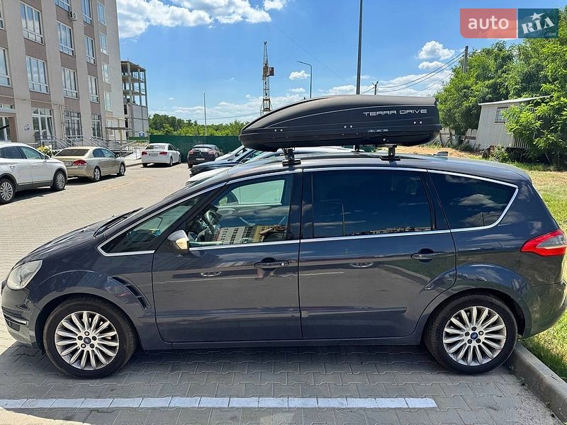 Минивэн Ford S-Max 2011 в Буче