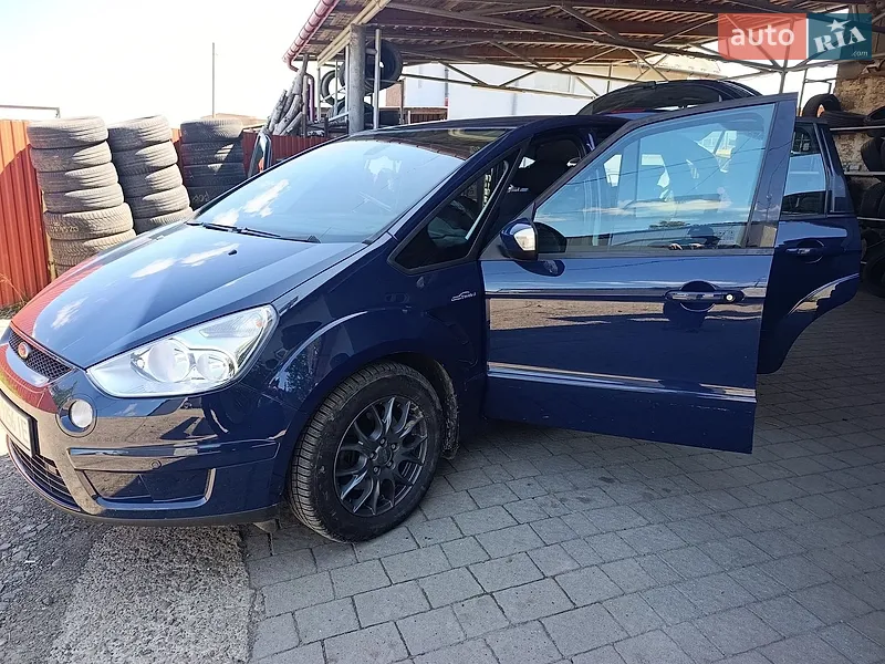 Ford S-Max
