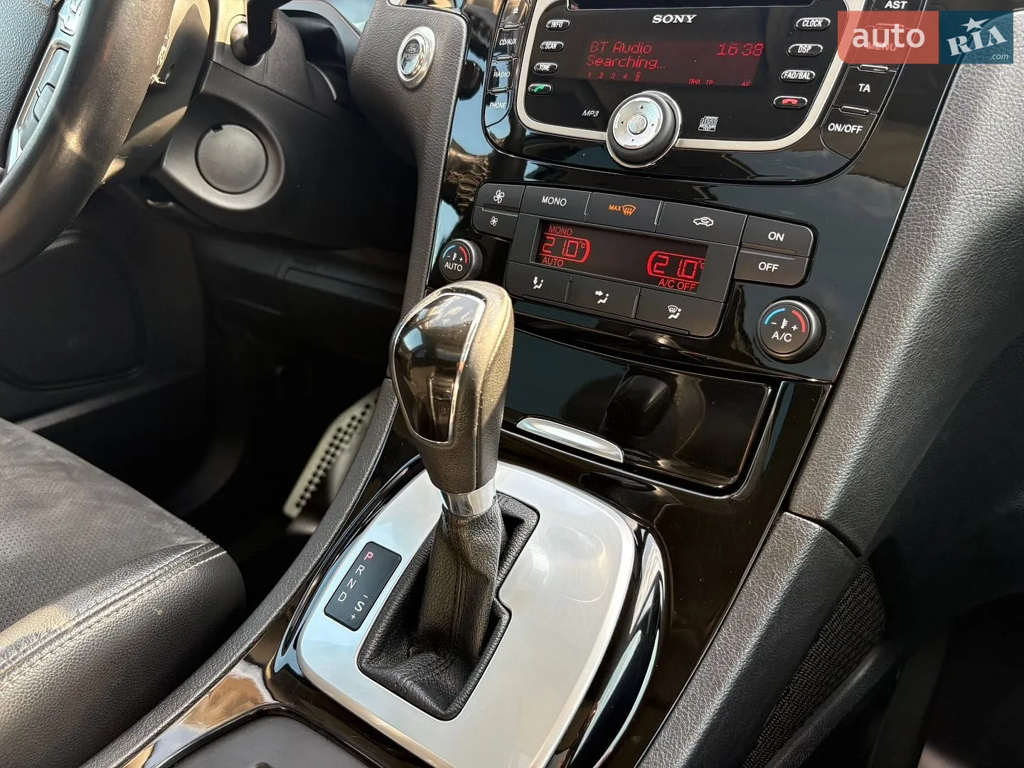 2013 Ford S-MAX - мініатюра 25