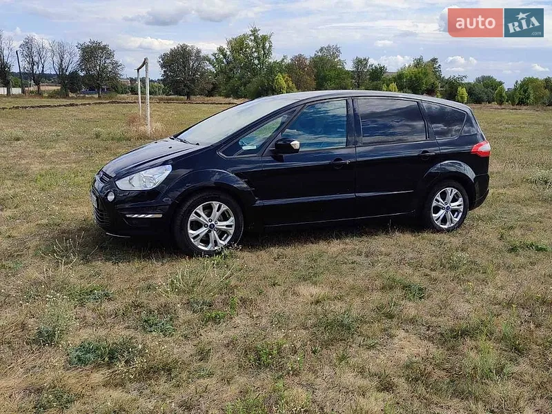 Ford S-Max 2012