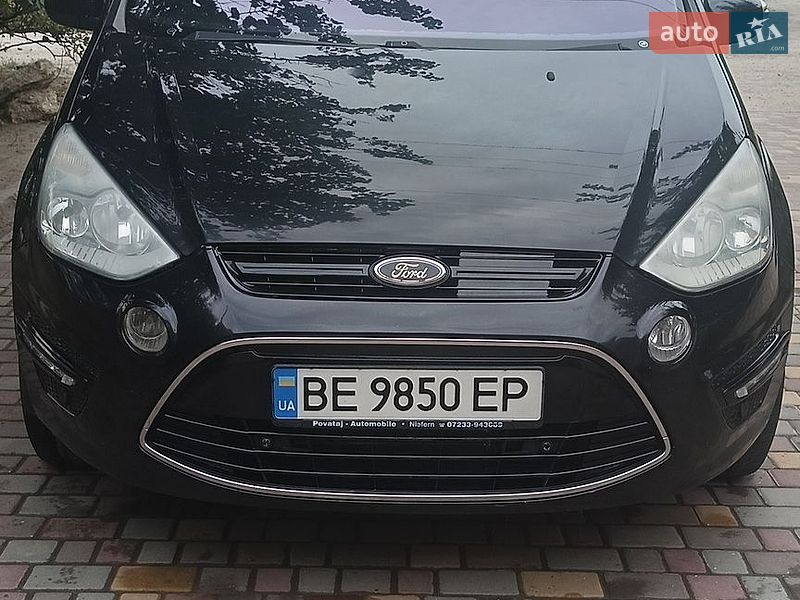 Ford S-Max 2012