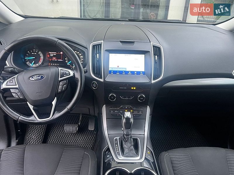 Мінівен Ford S-Max 2016 в Львові